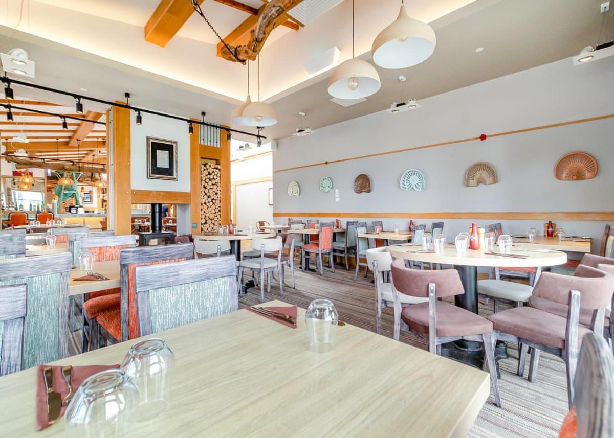 Norfolk Woods Resort And Spa Narborough  Dış mekan fotoğraf