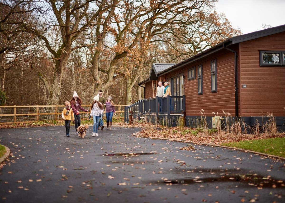 Norfolk Woods Resort And Spa Narborough  Dış mekan fotoğraf