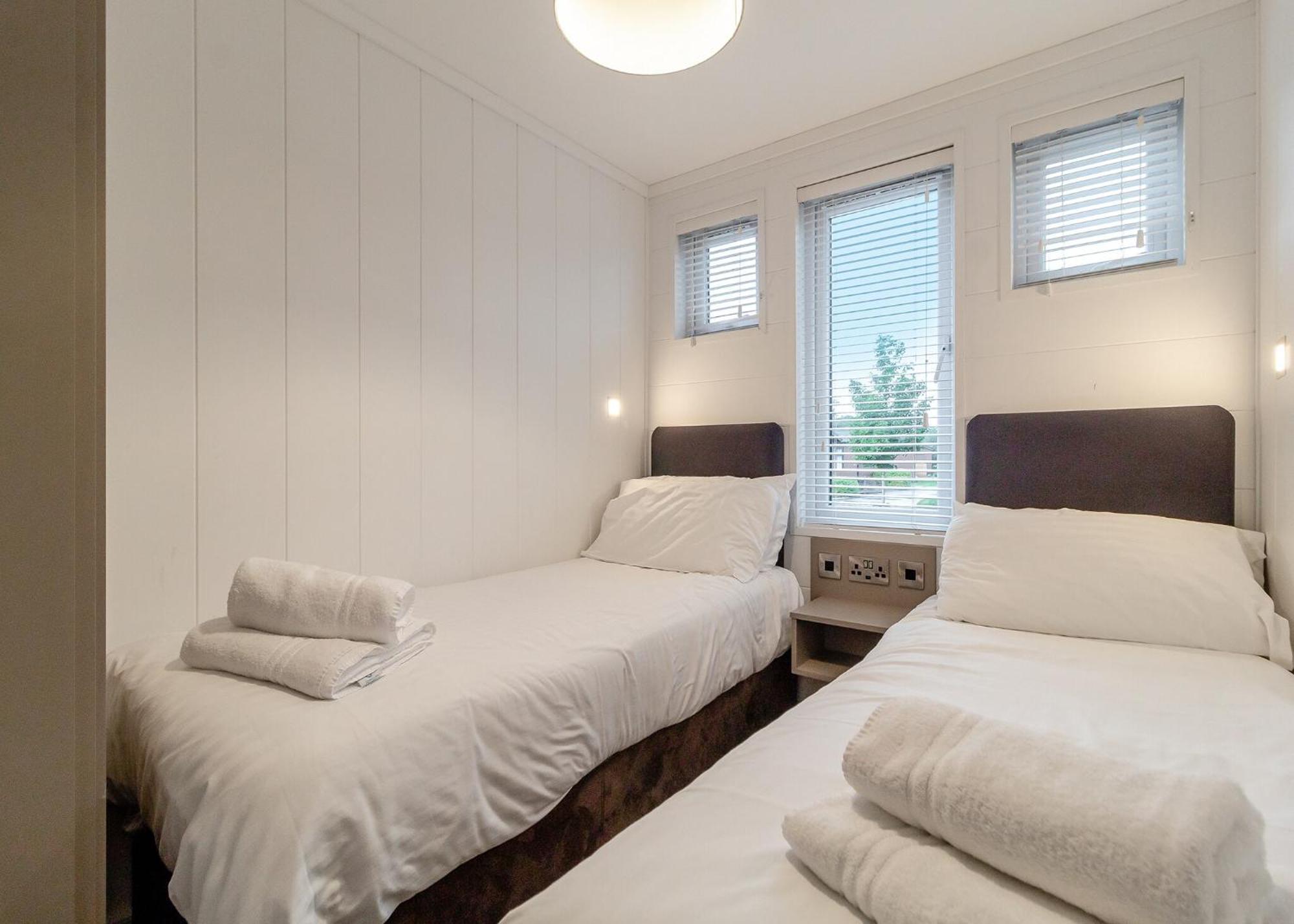 Norfolk Woods Resort And Spa Narborough  Dış mekan fotoğraf