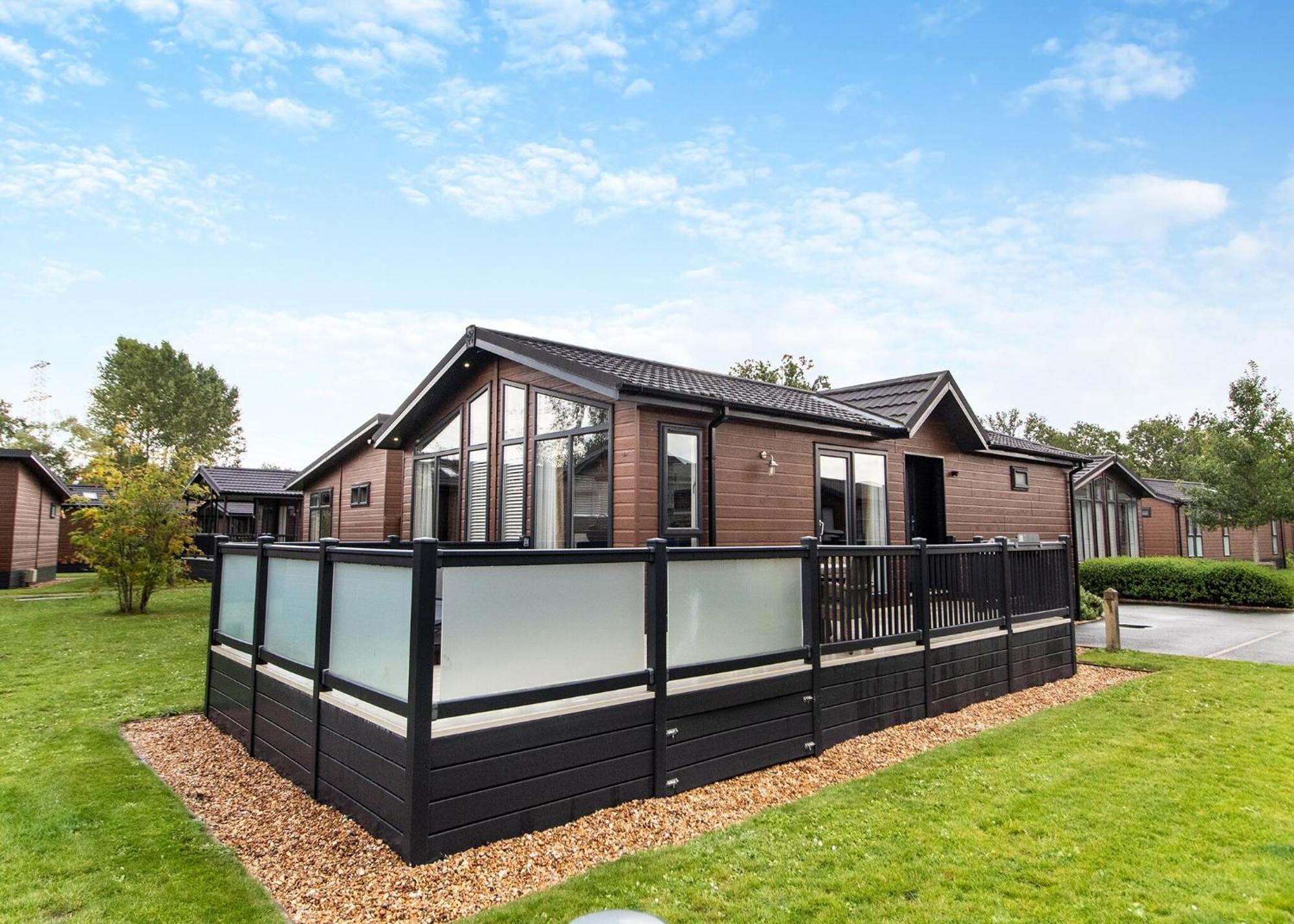 Norfolk Woods Resort And Spa Narborough  Dış mekan fotoğraf