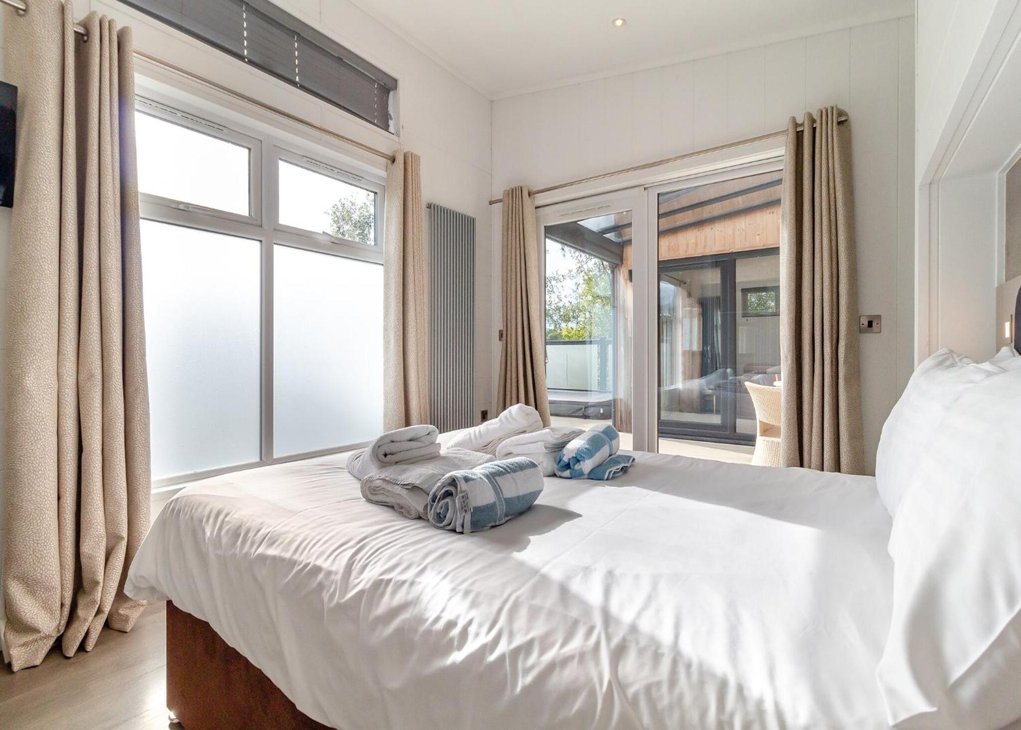 Norfolk Woods Resort And Spa Narborough  Dış mekan fotoğraf